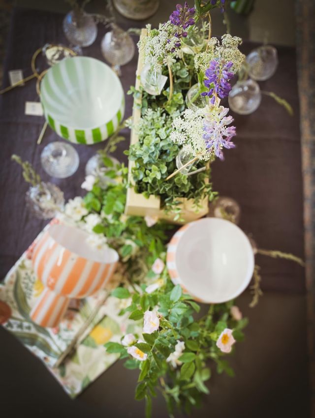Öppet till 15 idag.
Därefter önskar vi alla våra härliga kunder en fin midsommar! 🌻🇸🇪
.
#curtsfärg #nybrosäldstafärghandel #nybro #midsommar #sommar #färg #tapeter #inredning